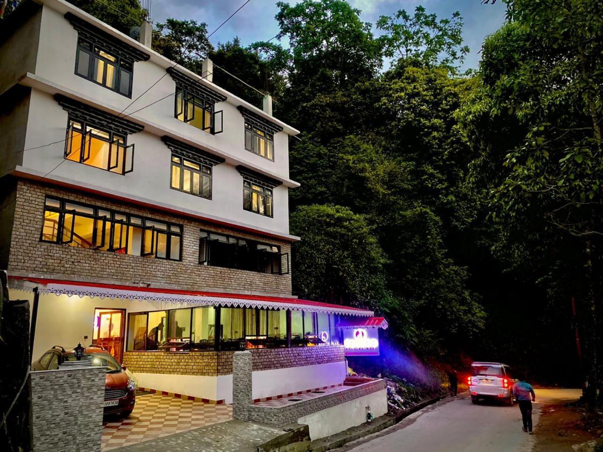 Daksha Pelling Nest Hotel Buitenkant foto