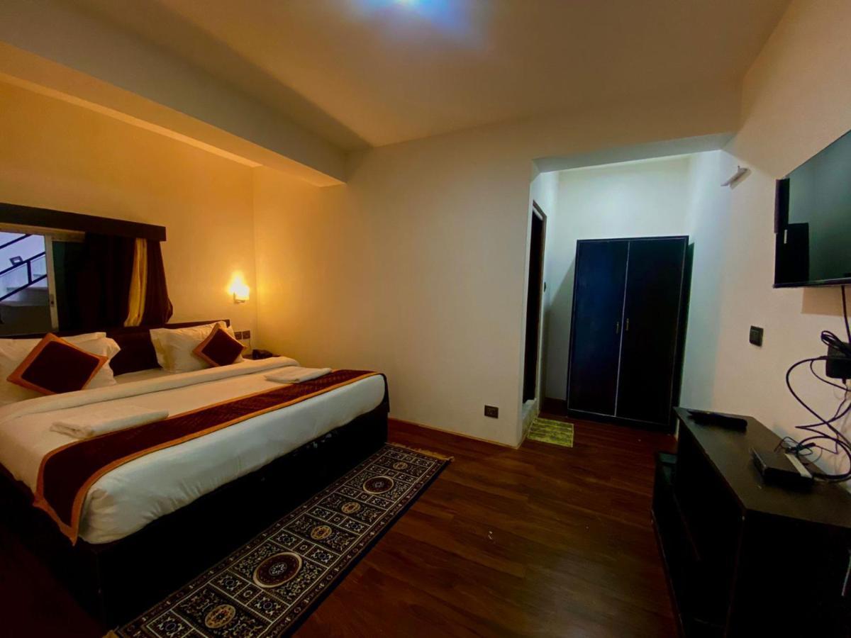 Daksha Pelling Nest Hotel Buitenkant foto